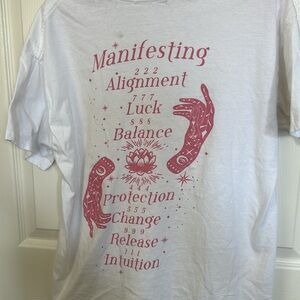 Boohoo Tall Witchy Pink and White Manifesting Graphic Tee Medium